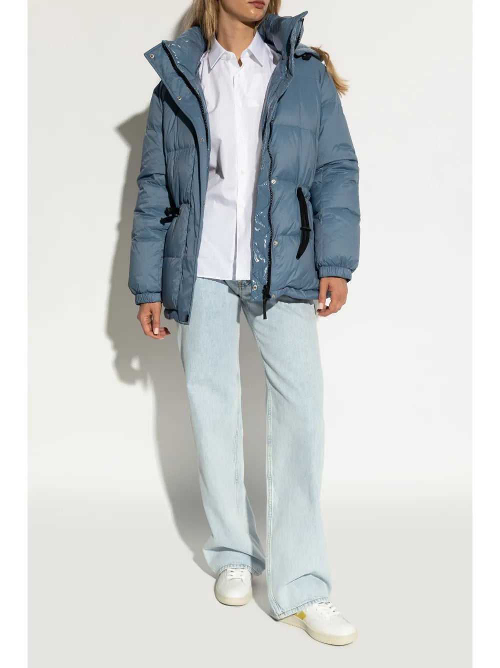 VEJA V12 Chromefree Leather